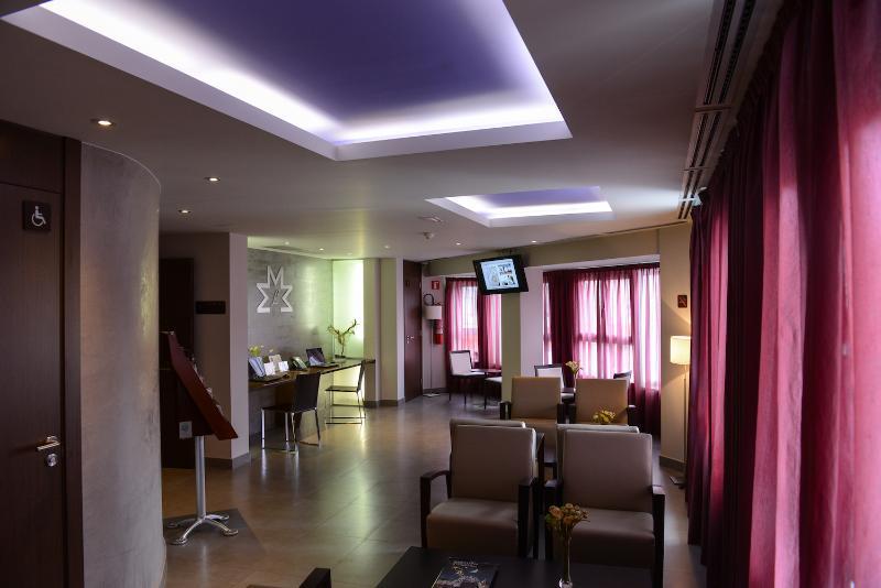 Hotel Madanis Liceo L'Hospitalet de Llobregat Ngoại thất bức ảnh